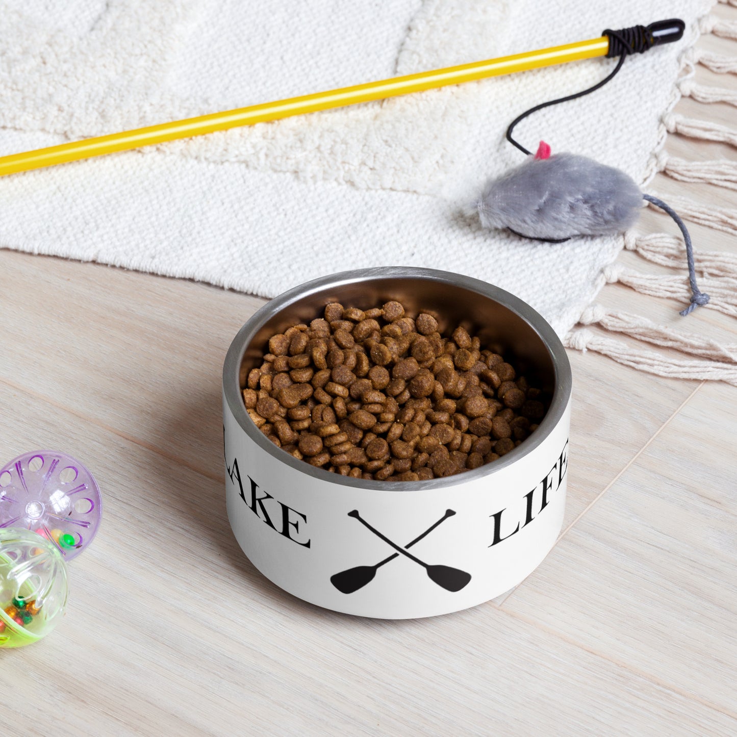 Lake Life Pet Bowl with crossed oars